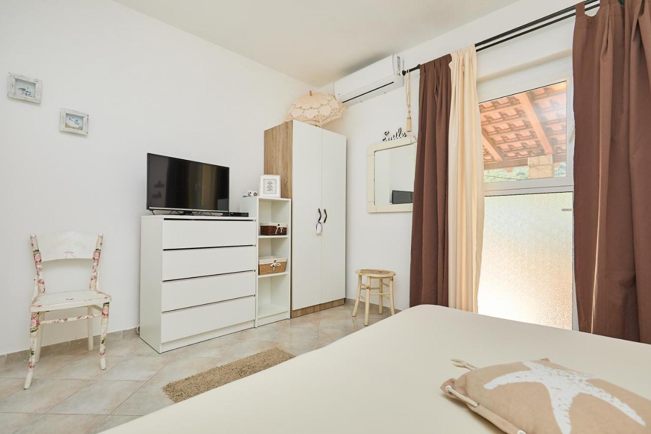 Studio Dolores-Apartment By The Sea Maranovici Экстерьер фото